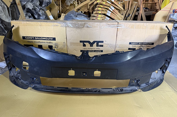 Бампер передний Toyota Corolla 2016-2018 (Тайвань) Дисконт 7%